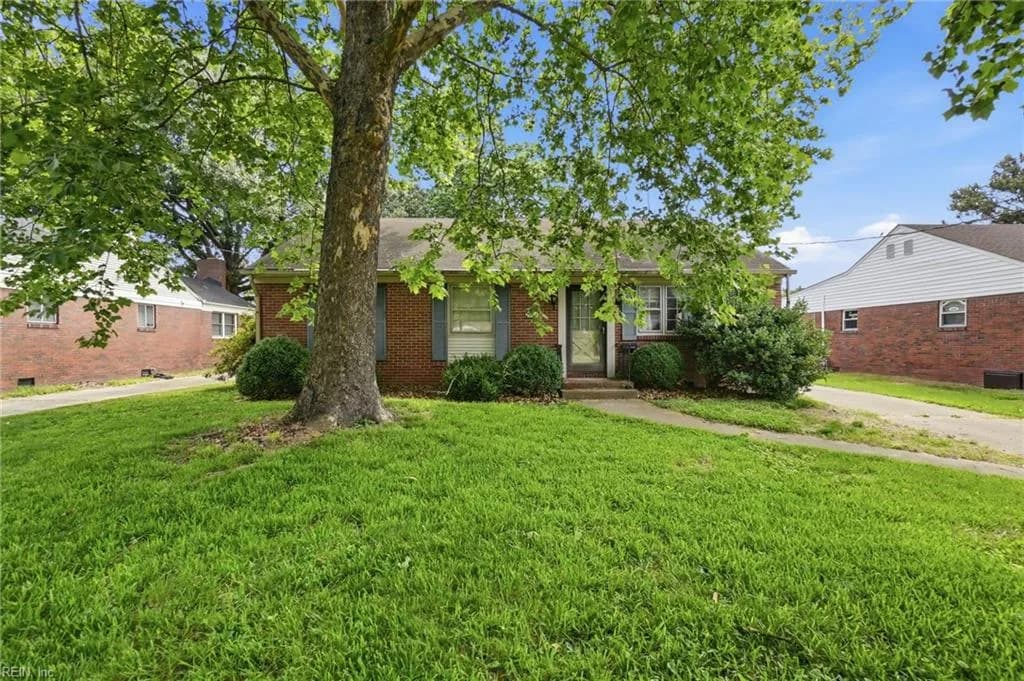 2213 Haywood AVE, CHESAPEAKE VA 23324 - Main photo