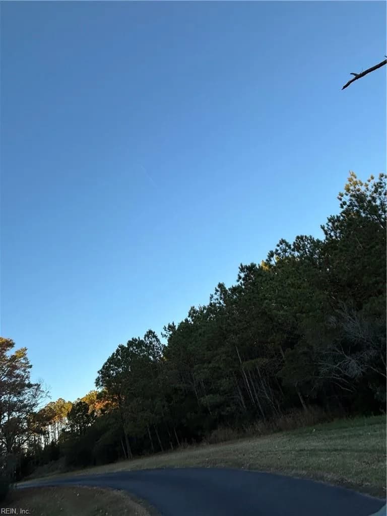 005 Moon Haven LN, MATHEWS VA 23109 - Photo 4