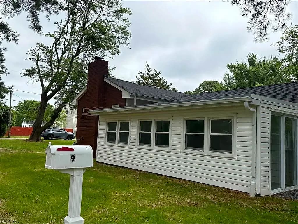 9 Pine LN, HAMPTON VA 23664 - Photo 3