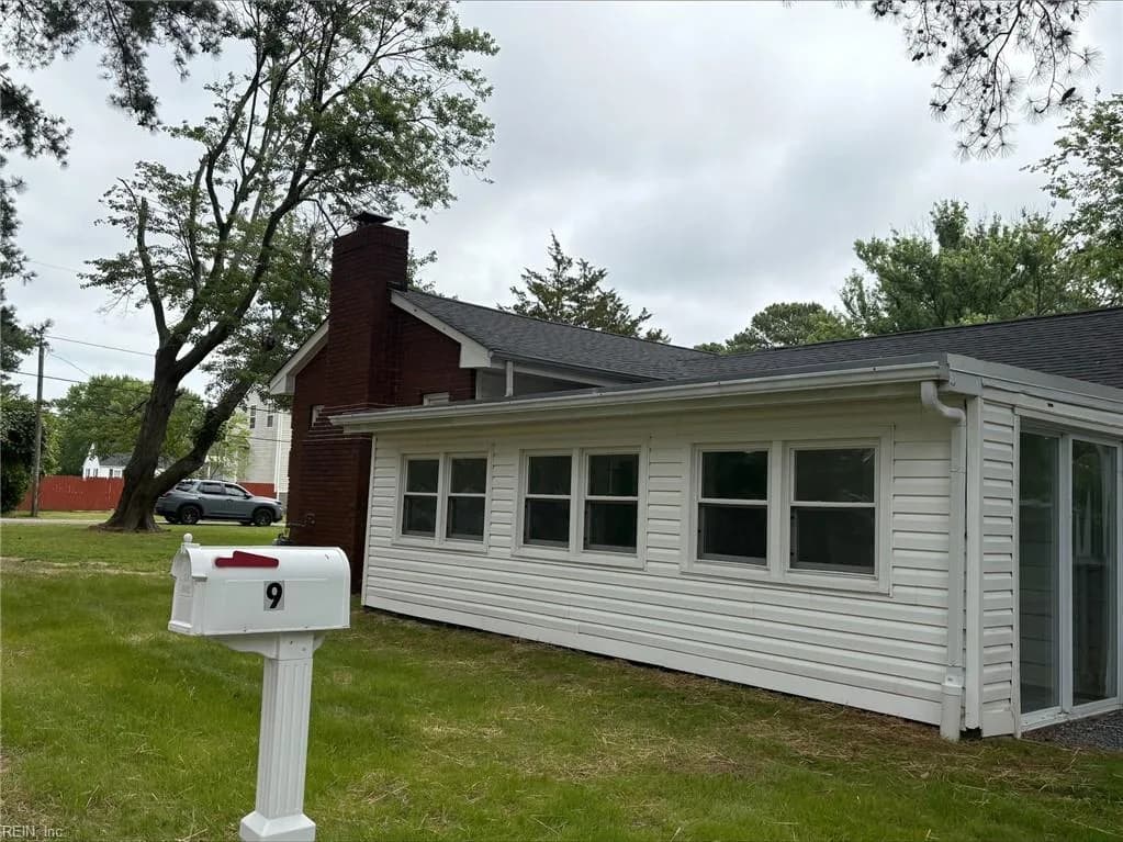 9 Pine LN, HAMPTON VA 23664 - Photo 3