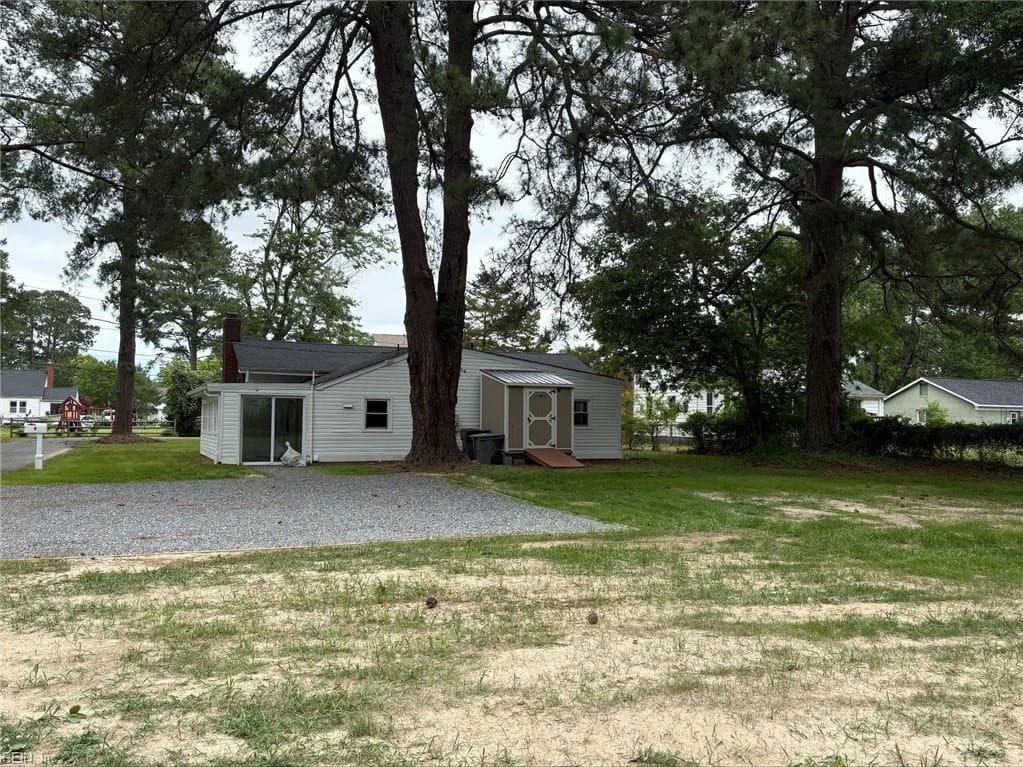 9 Pine LN, HAMPTON VA 23664 - Photo 4