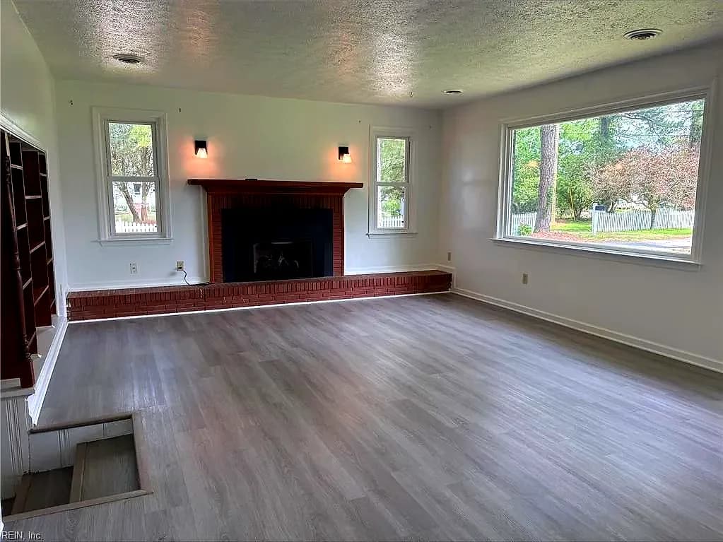 9 Pine LN, HAMPTON VA 23664 - Photo 5