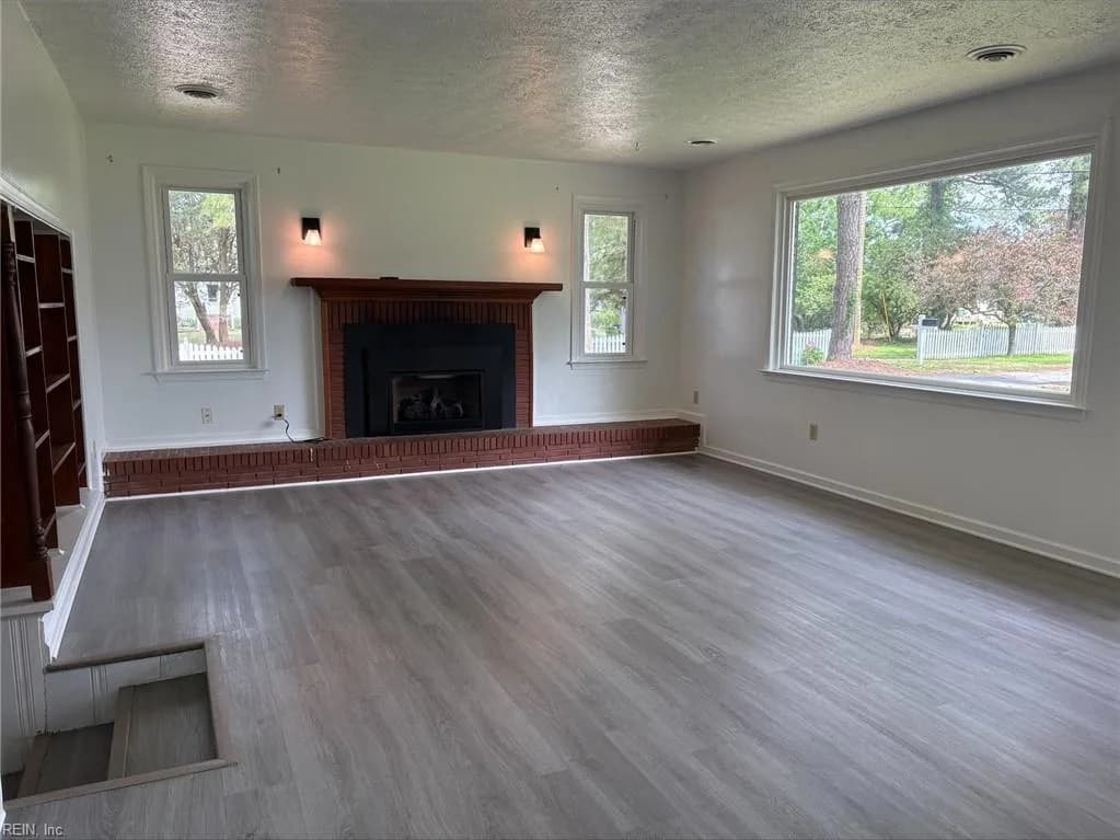 9 Pine LN, HAMPTON VA 23664 - Photo 5