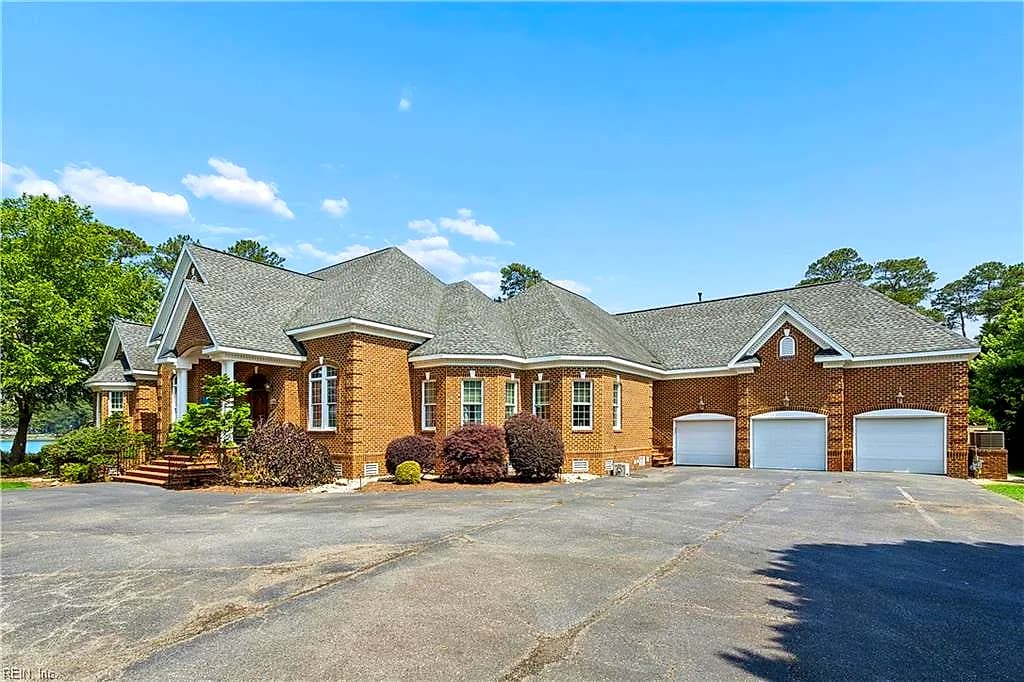 220 Olde Pond LN, YORKTOWN VA 23693 - Photo 4
