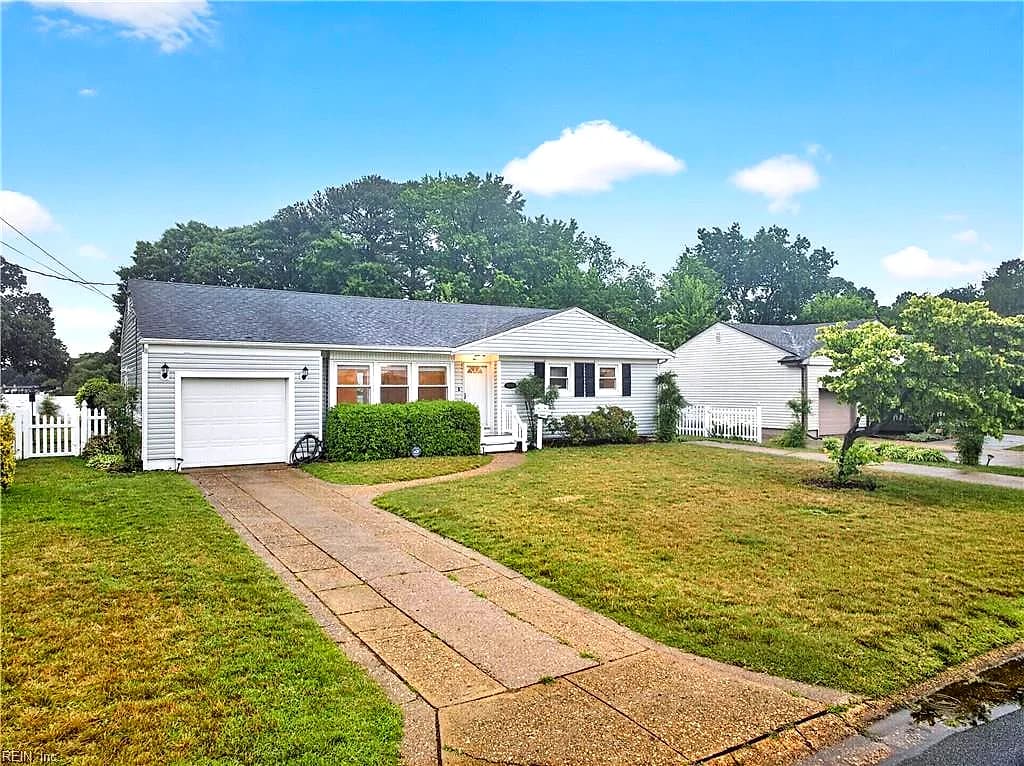 8516 Halprin DR, NORFOLK VA 23518 - Main photo