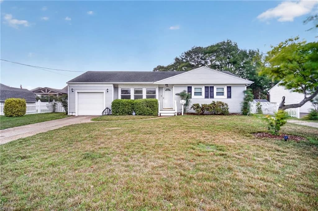 8516 Halprin DR, NORFOLK VA 23518 - Main photo