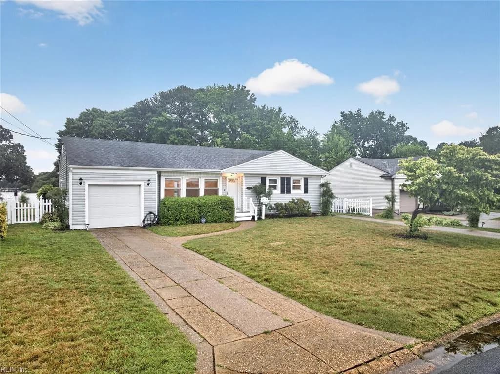 8516 Halprin DR, NORFOLK VA 23518 - Photo 3
