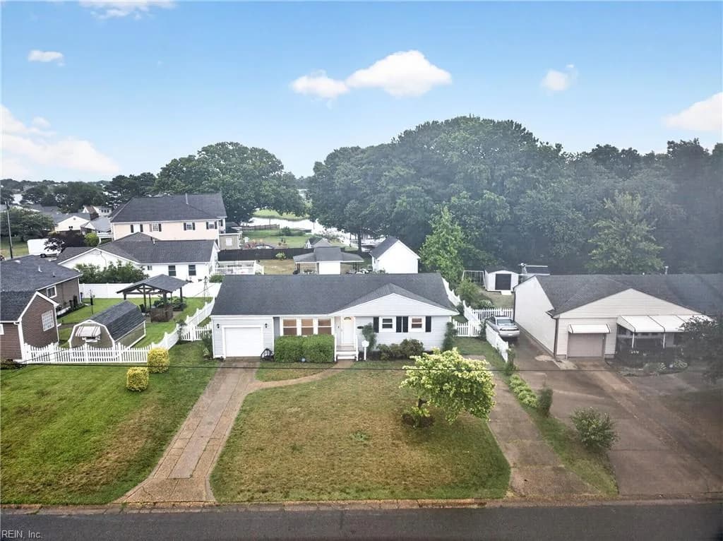 8516 Halprin DR, NORFOLK VA 23518 - Photo 4
