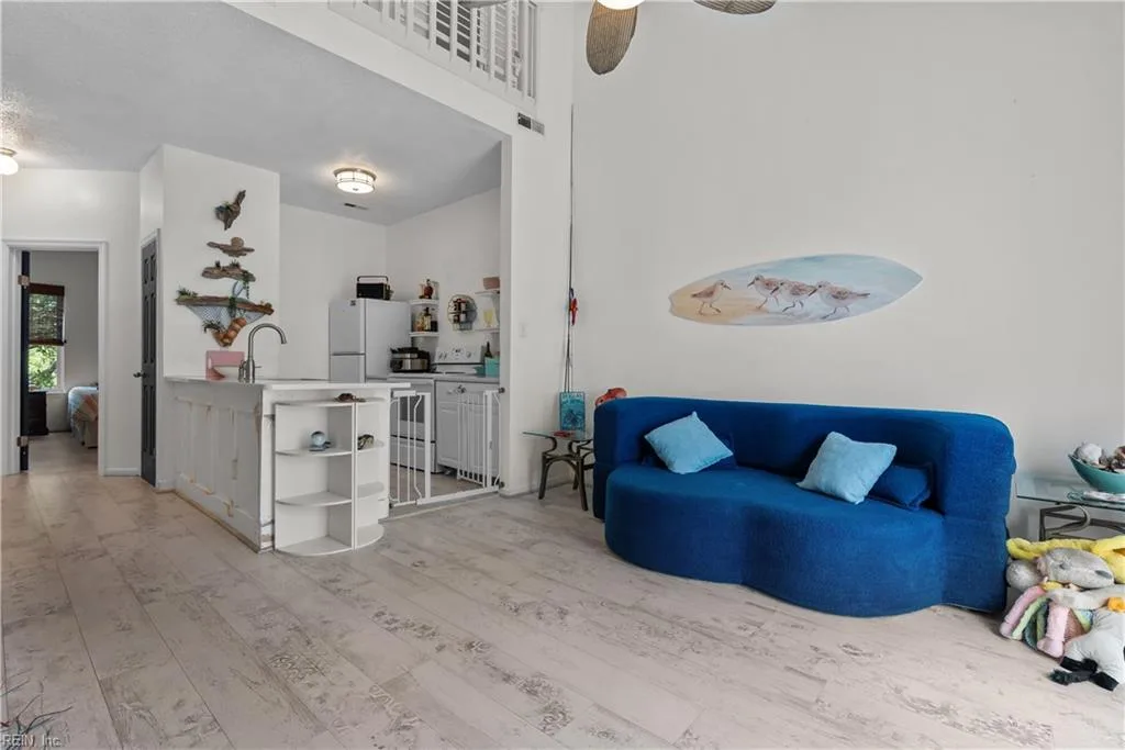 865 Little Bay AVE #4, NORFOLK VA 23503 - Photo 3
