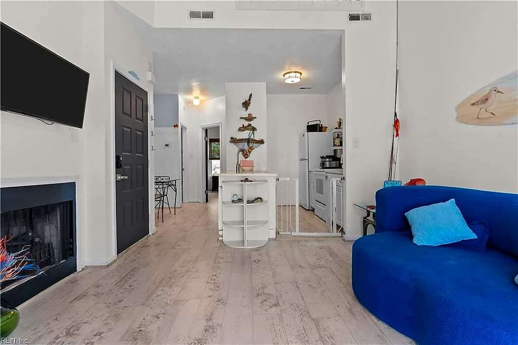 865 Little Bay AVE #4, NORFOLK VA 23503 - Photo 4
