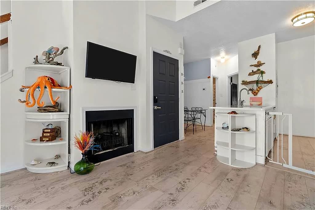 865 Little Bay AVE #4, NORFOLK VA 23503 - Photo 5