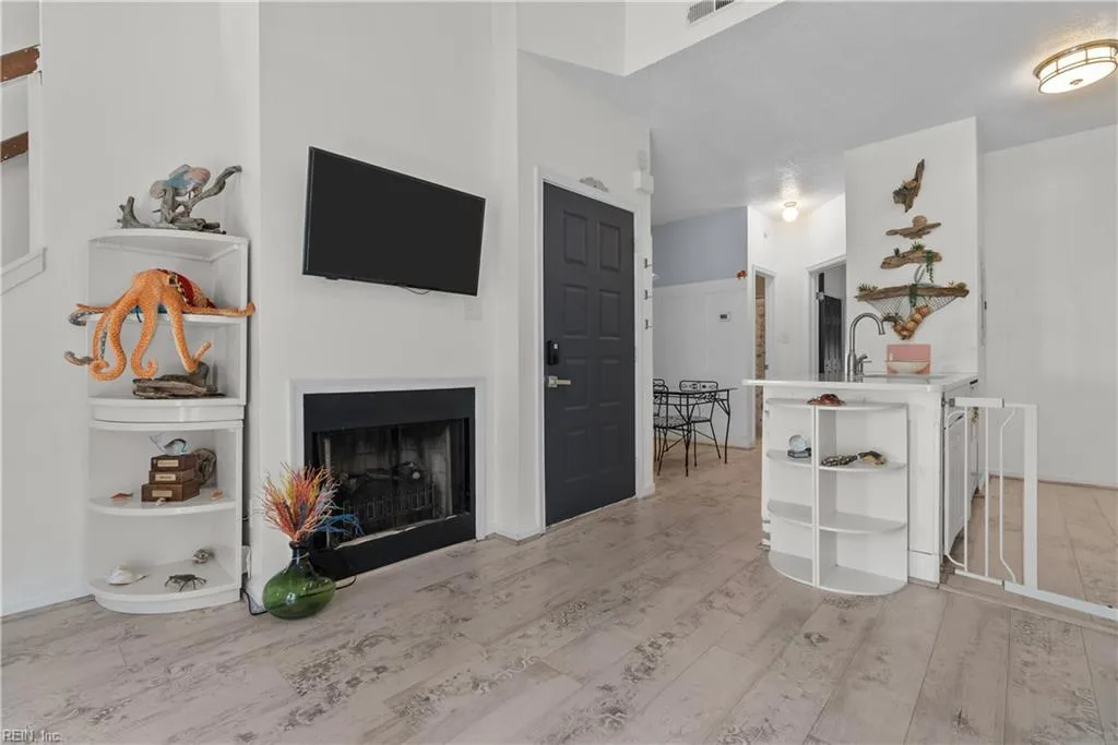 865 Little Bay AVE #4, NORFOLK VA 23503 - Photo 5