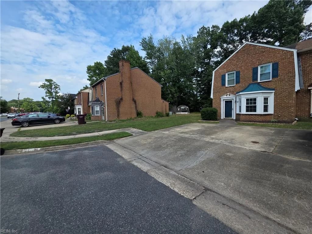 13 Colonial WAY, CHESAPEAKE VA 23325 - Photo 5