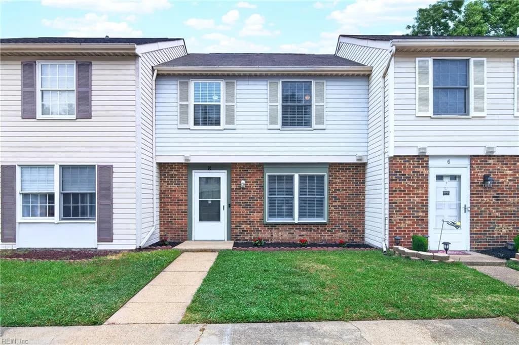8 Lucinda CT, HAMPTON VA 23666 - Main photo