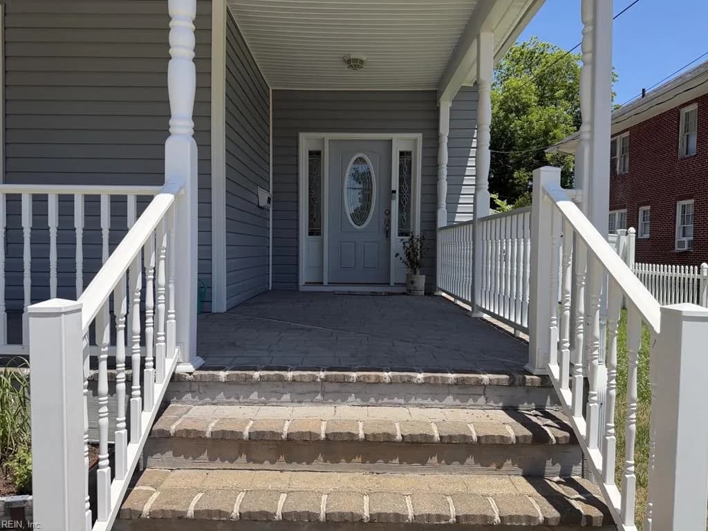 404 Clay ST, FRANKLIN VA 23851 - Photo 4