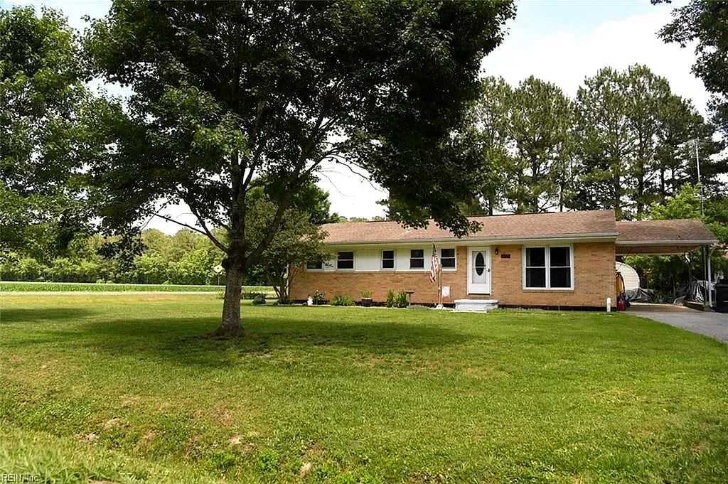 24129 Johnson AVE, Windsor — 3 bed Residential, 1,225 sqft
