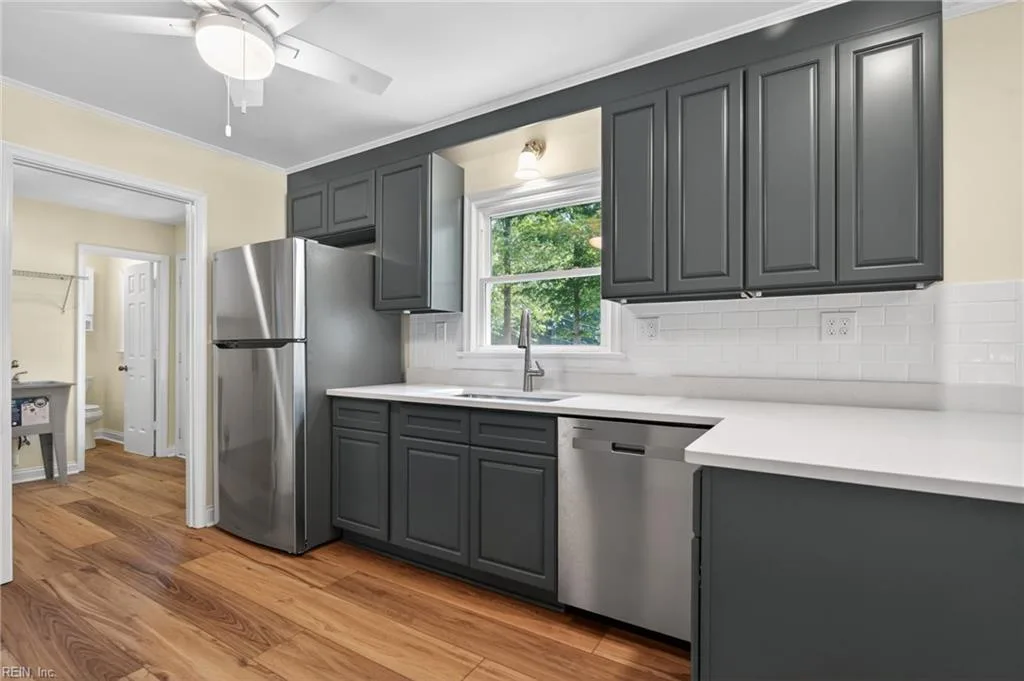686 Princess Anne RD, VIRGINIABEACH VA 23457 - Photo 2