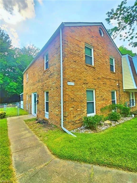 5813 W Hastings CT, VIRGINIABEACH VA 23462 - Photo 3