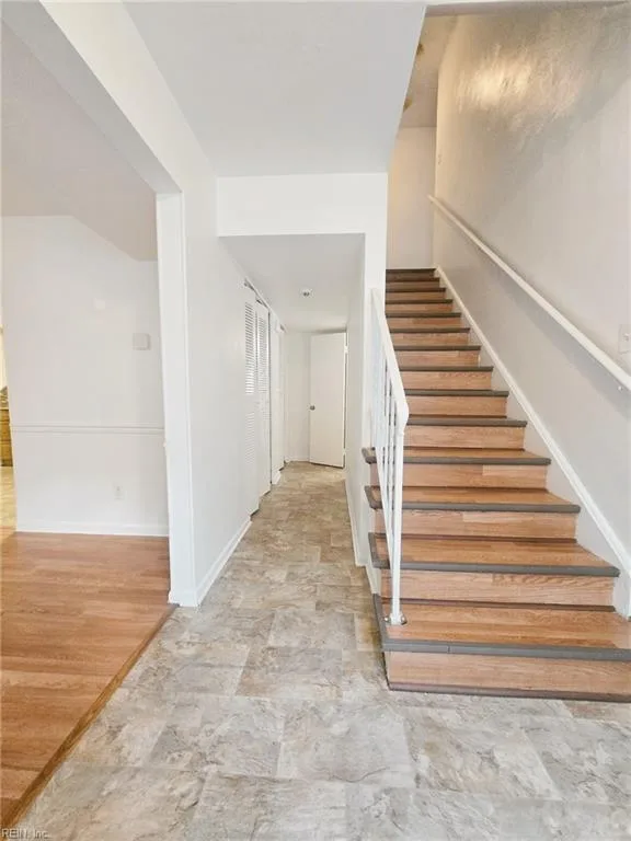 5813 W Hastings CT, VIRGINIABEACH VA 23462 - Photo 4
