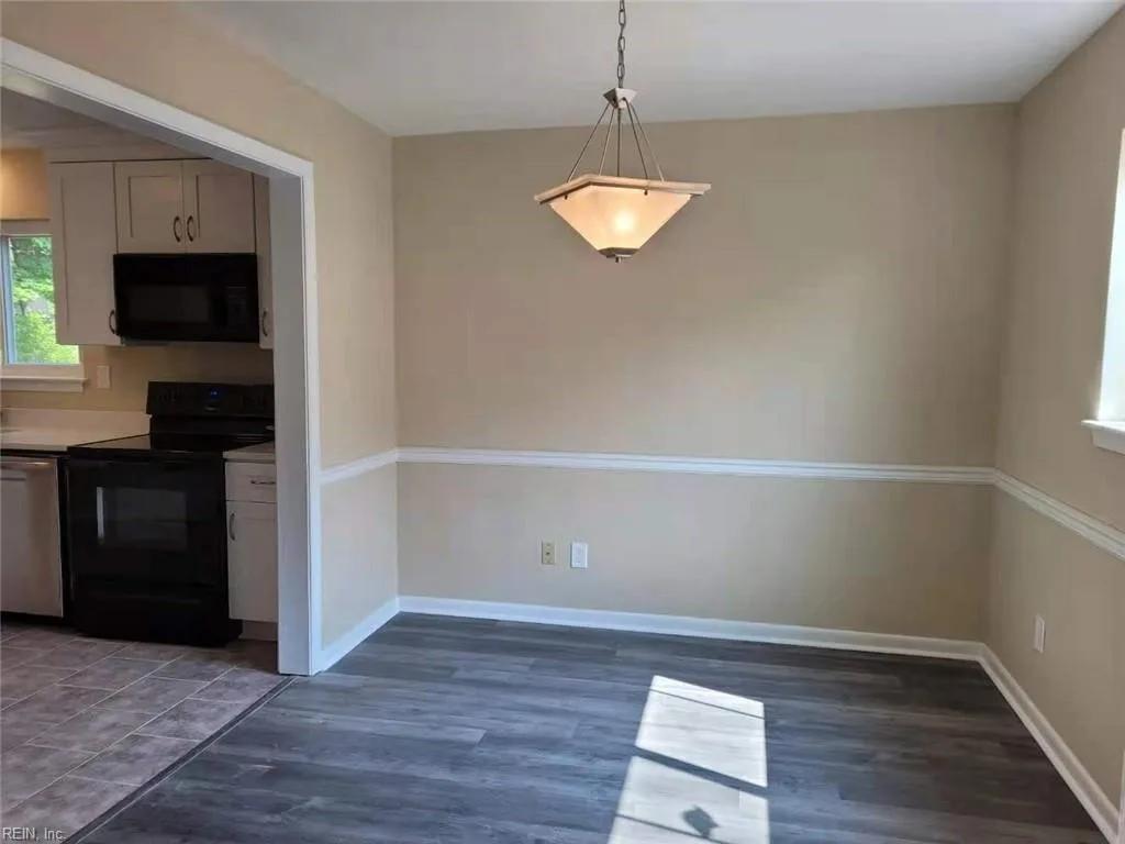 3632 Silina DR, VIRGINIABEACH VA 23452 - Photo 5