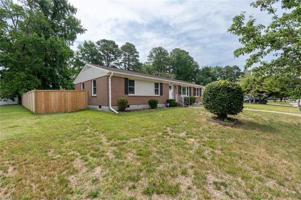 1217 Lakeview DR, PORTSMOUTH VA 23701 - Photo 4