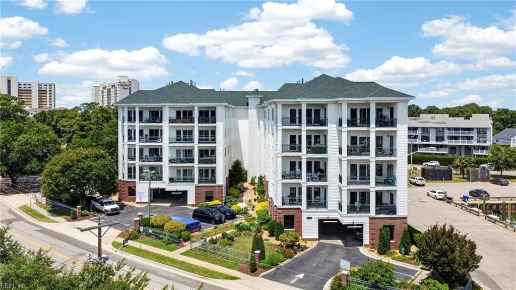 2140 VISTA CIR #202, VIRGINIABEACH VA 23451 - Photo 2