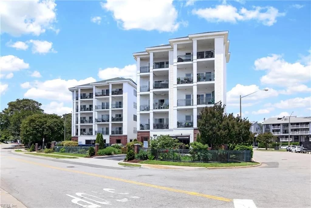 2140 VISTA CIR #202, VIRGINIABEACH VA 23451 - Photo 4