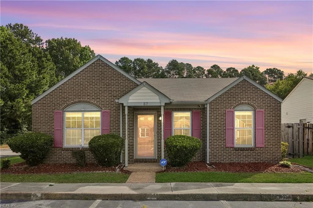 57 N Lake LOOP, HAMPTON VA 23666 - Photo 3