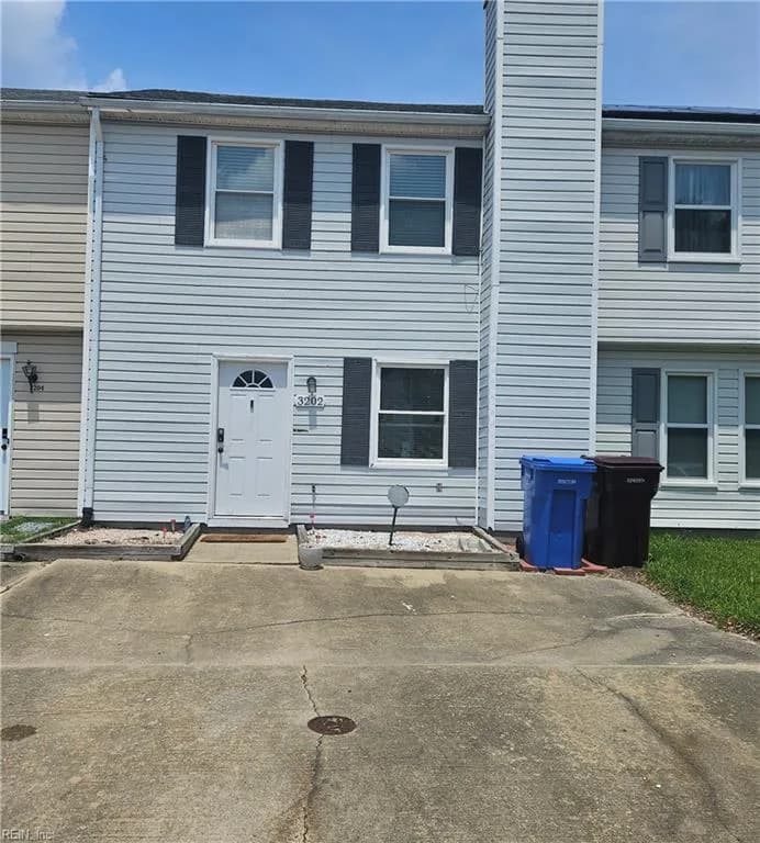 3202 Clover RD E, CHESAPEAKE VA 23321 - Photo 2