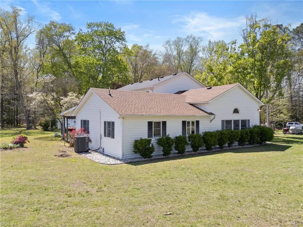 12522 Doles RD, ZUNI VA 23898 - Photo 5