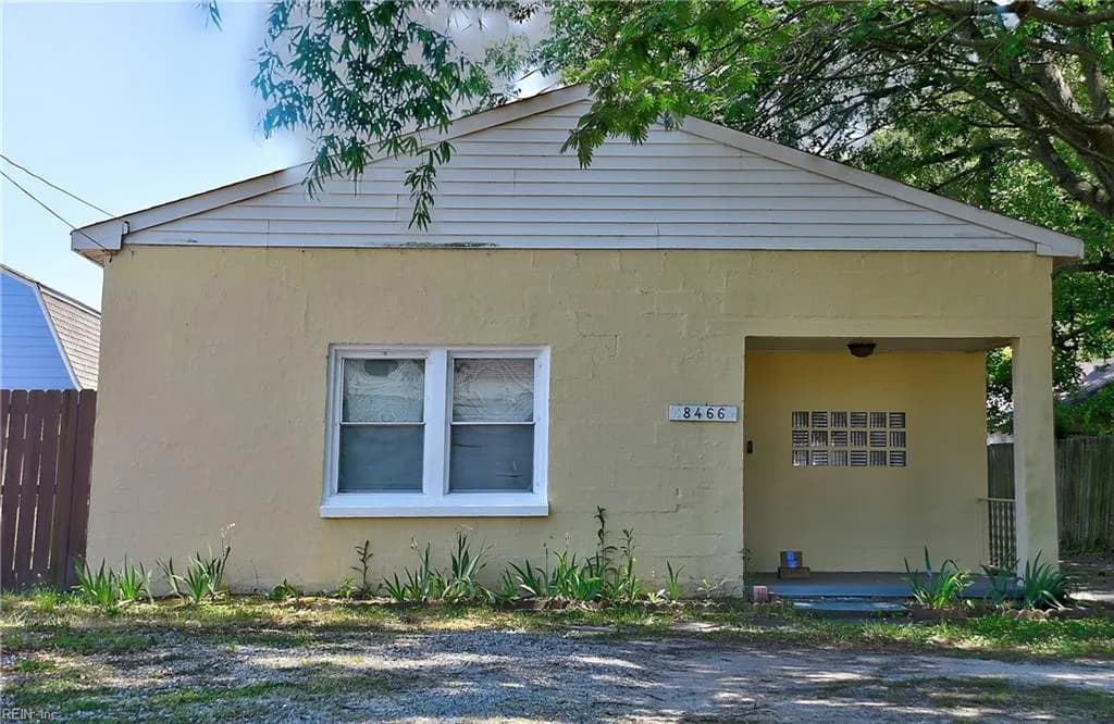 8466 Radnor RD, NORFOLK VA 23503 - Photo 3