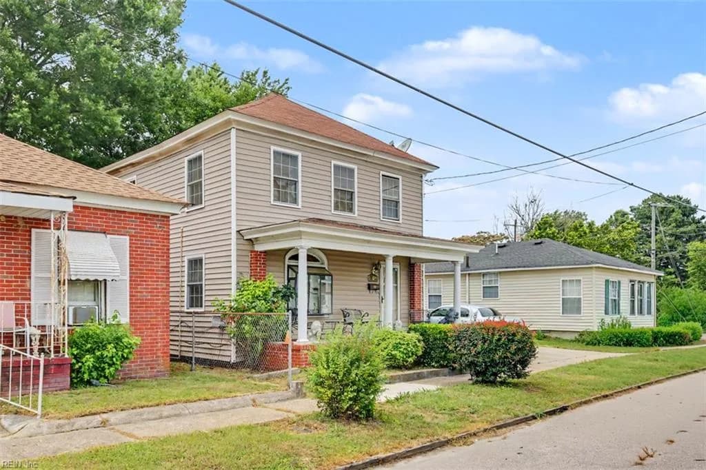 209 Spruce ST, SUFFOLK VA 23434 - Photo 2