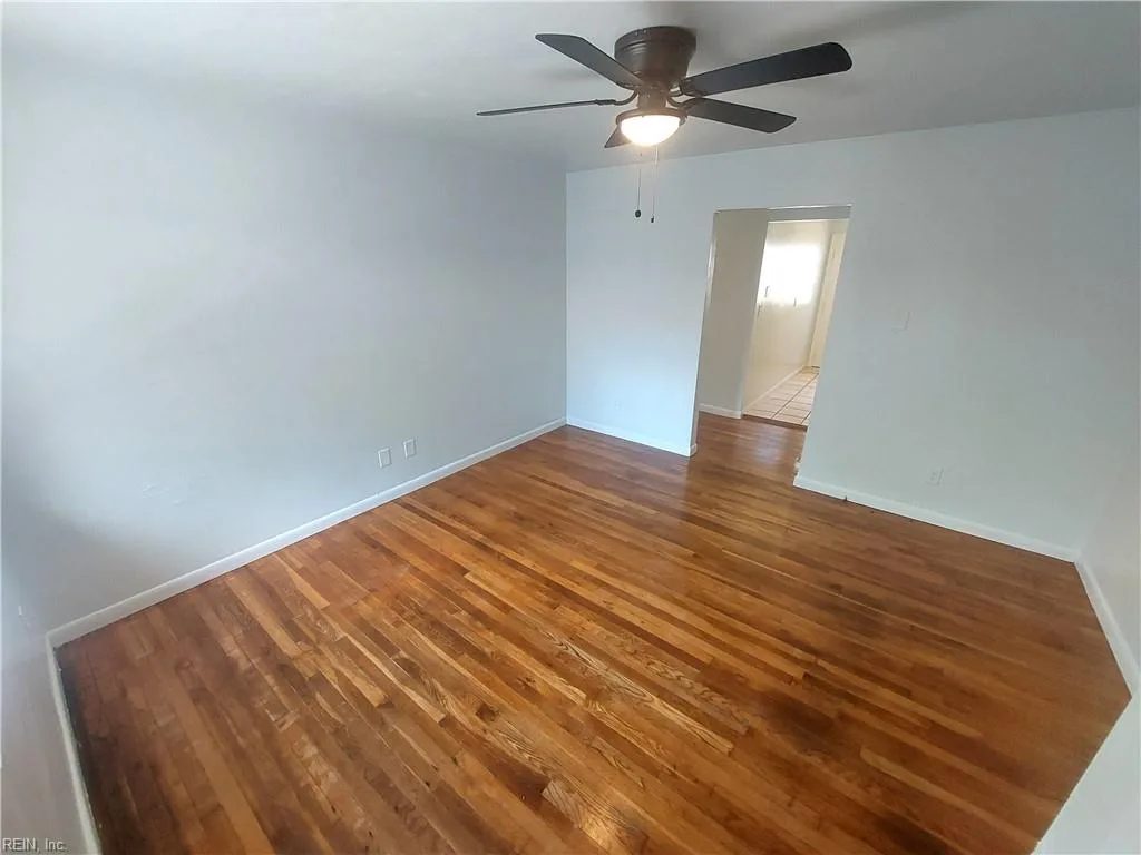 3872 Wake CIR #A, NORFOLK VA 23518 - Photo 4