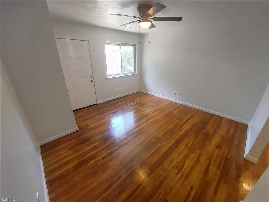 3872 Wake CIR #A, NORFOLK VA 23518 - Photo 5