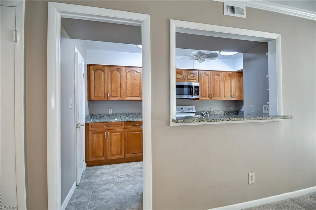 3966 Ocean Hills CT, VIRGINIABEACH VA 23451 - Photo 5