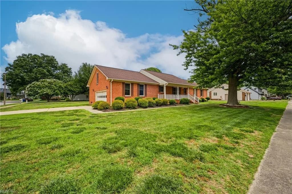 4161 Stonebridge LNDG, CHESAPEAKE VA 23321 - Photo 3