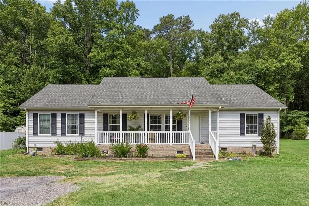 3290 Poplar DR, SMITHFIELD VA 23430 - Photo 2