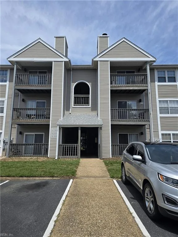149 Cape Dorey DR, HAMPTON VA 23666