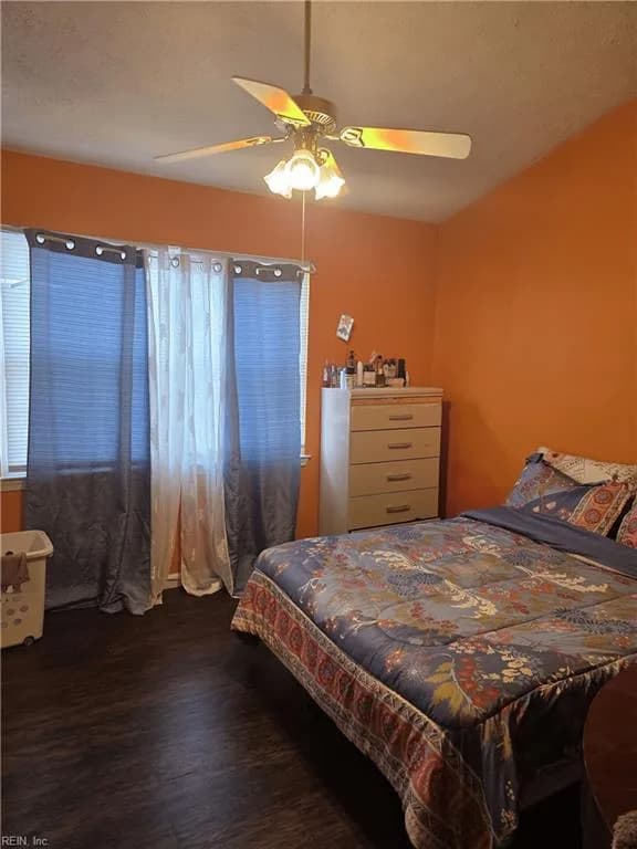 149 Cape Dorey DR, HAMPTON VA 23666 - Photo 4