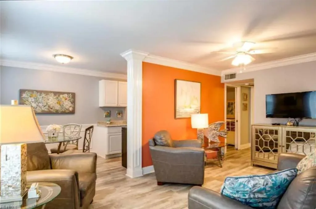 909 Pacific AVE #A, VIRGINIABEACH VA 23451 - Photo 3