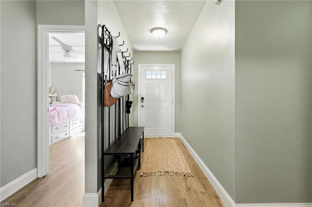 1097 Elloree CT, VIRGINIABEACH VA 23464 - Photo 5