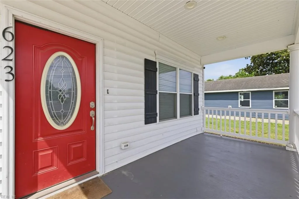 623 Greenlawn AVE, HAMPTON VA 23661 - Photo 3