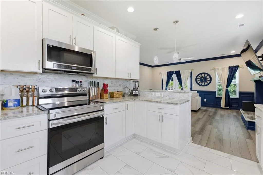 623 Greenlawn AVE, HAMPTON VA 23661 - Photo 4
