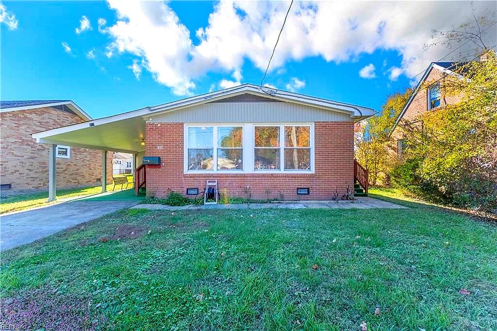 417 Greenbriar AVE, HAMPTON VA 23661 - Main photo