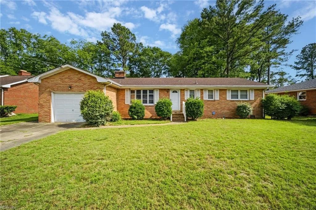 1030 MAINS CREEK RD, CHESAPEAKE VA 23320 - Main photo