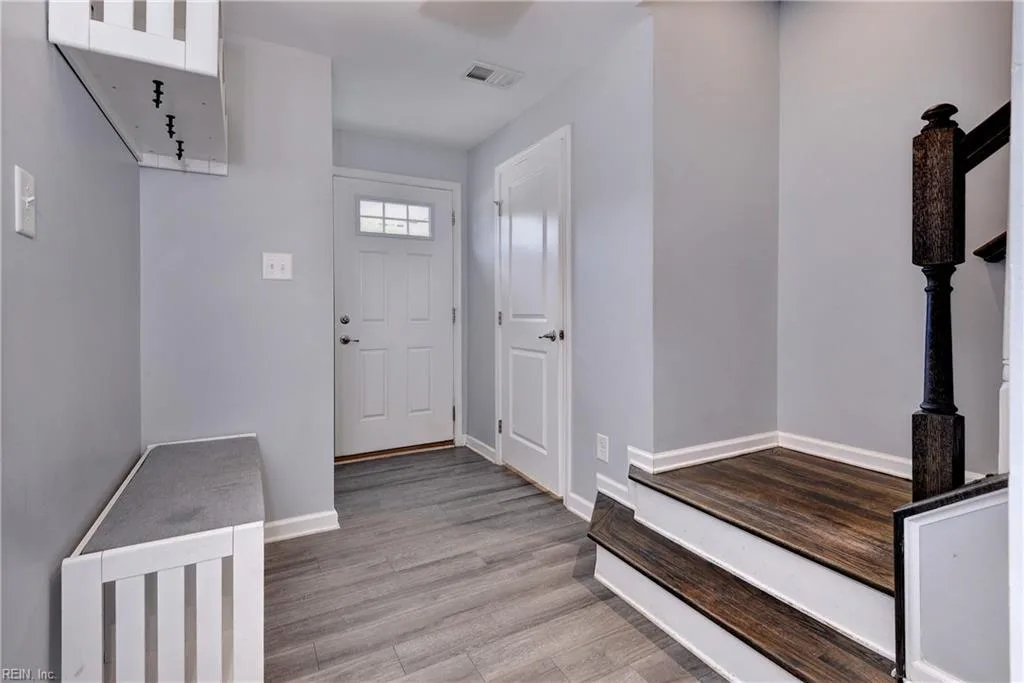 327 Clements Mill TRCE, WILLIAMSBURG VA 23185 - Photo 3