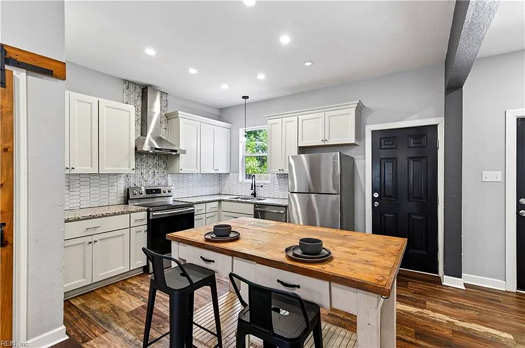 219 Broad ST, Portsmouth — 3 bed Residential, 1,712 sqft
