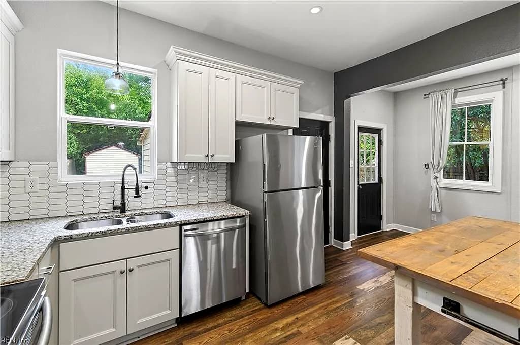 219 Broad ST, PORTSMOUTH VA 23707 - Photo 5