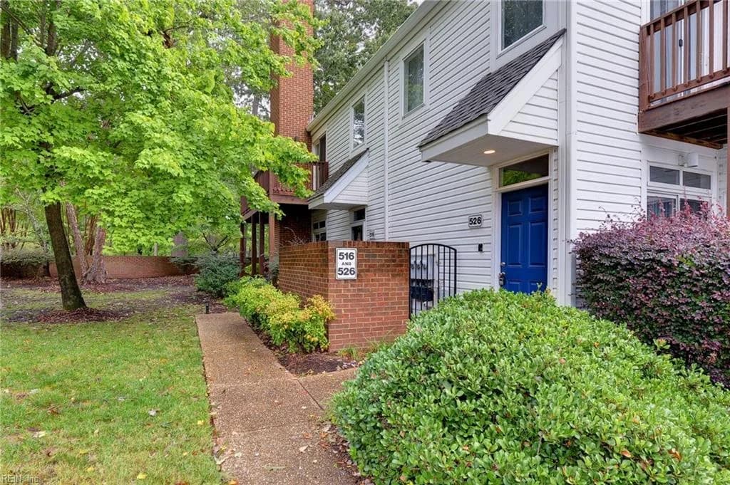 526 Ironwood DR, YORKTOWN VA 23693 - Photo 3