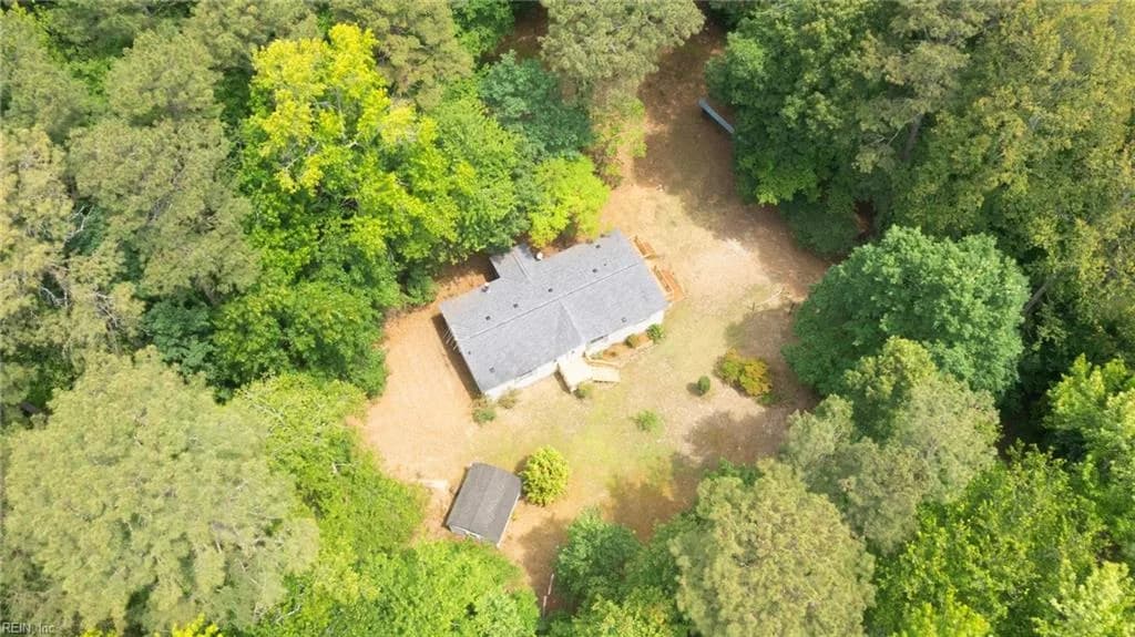 7695 Wagon Run RD, GLOUCESTER VA 23061 - Photo 2